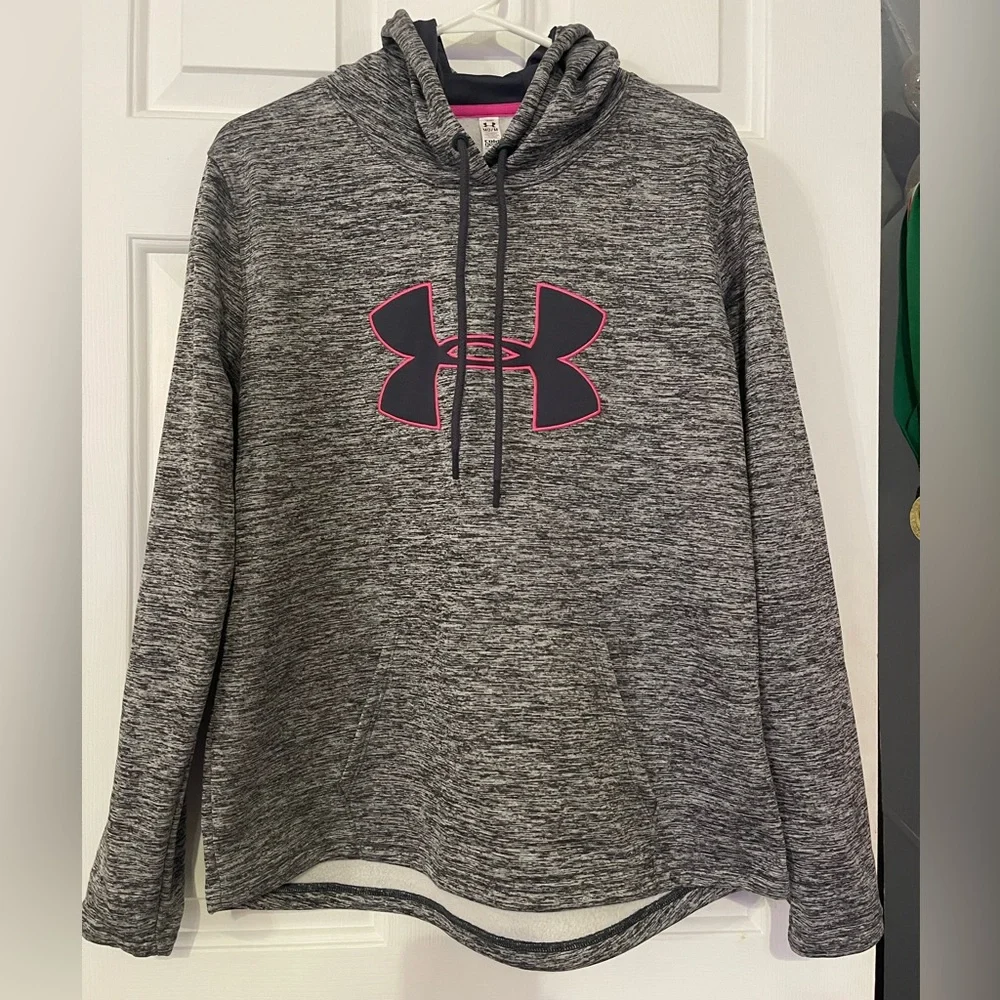 women’s medium under armour cold gear sweatshirt
